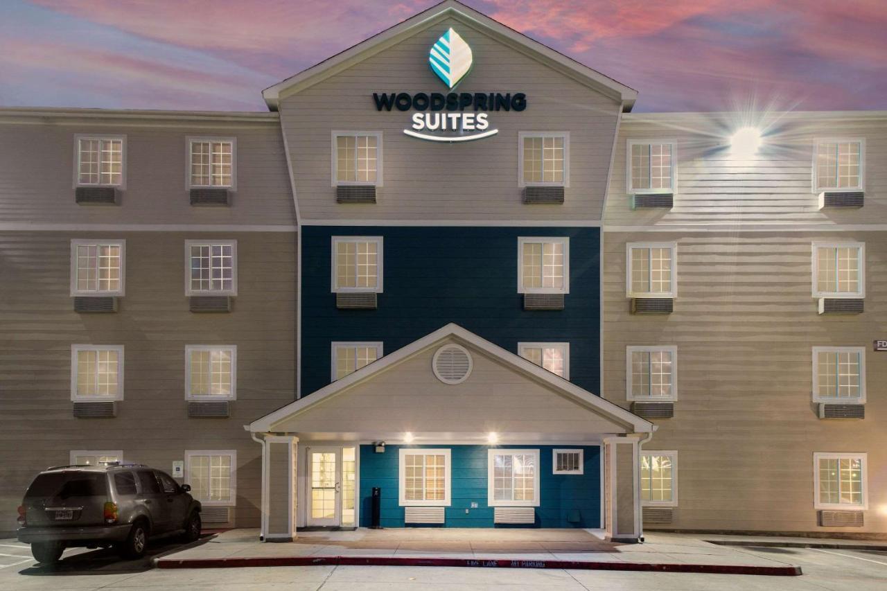 Woodspring Suites Houston I-45 Airtex מראה חיצוני תמונה