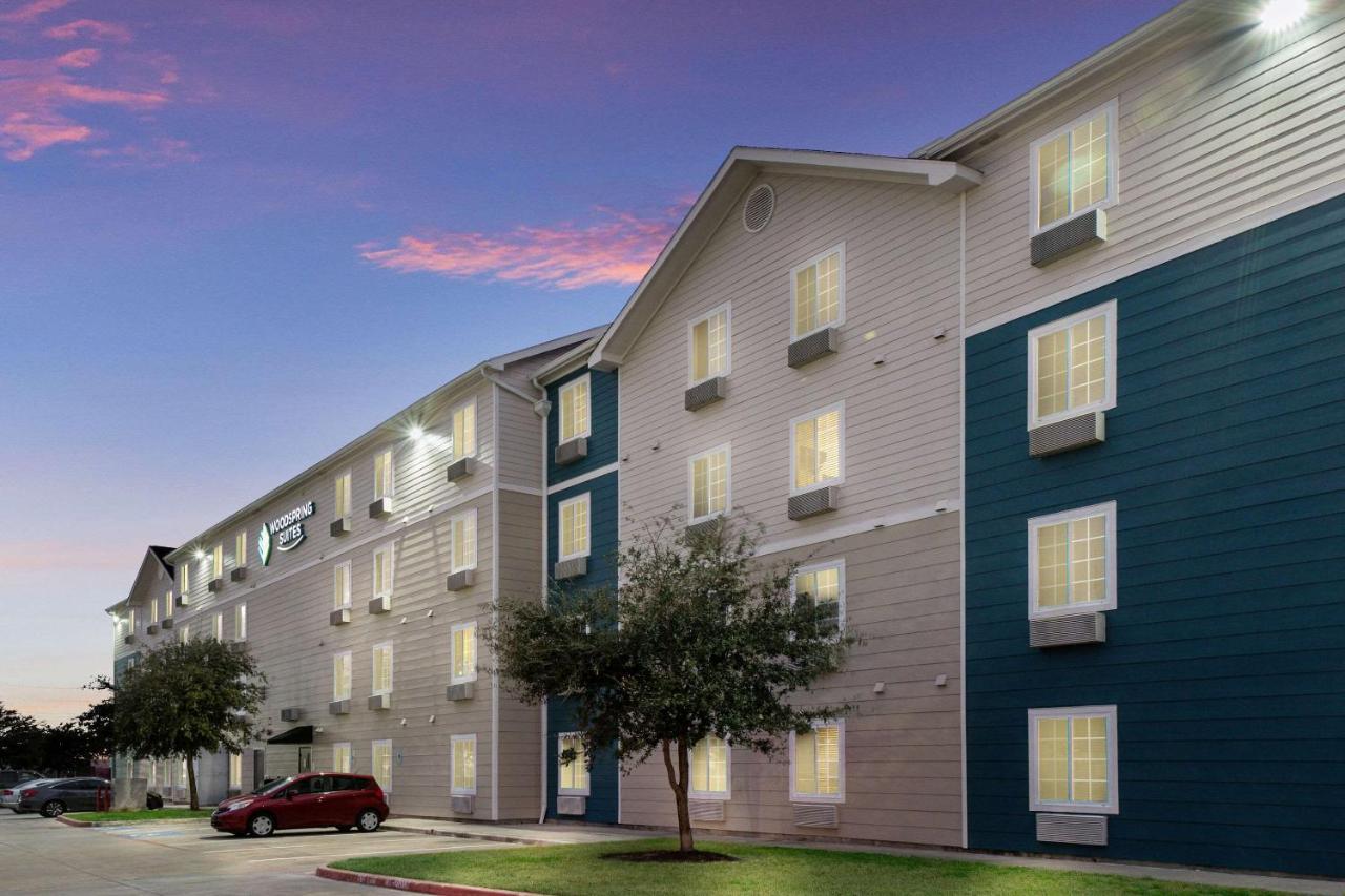 Woodspring Suites Houston I-45 Airtex מראה חיצוני תמונה
