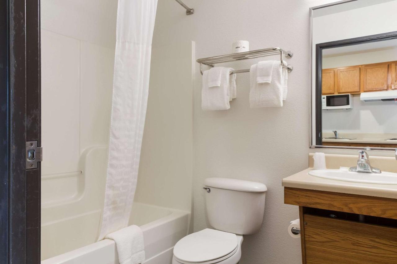 Woodspring Suites Houston I-45 Airtex מראה חיצוני תמונה
