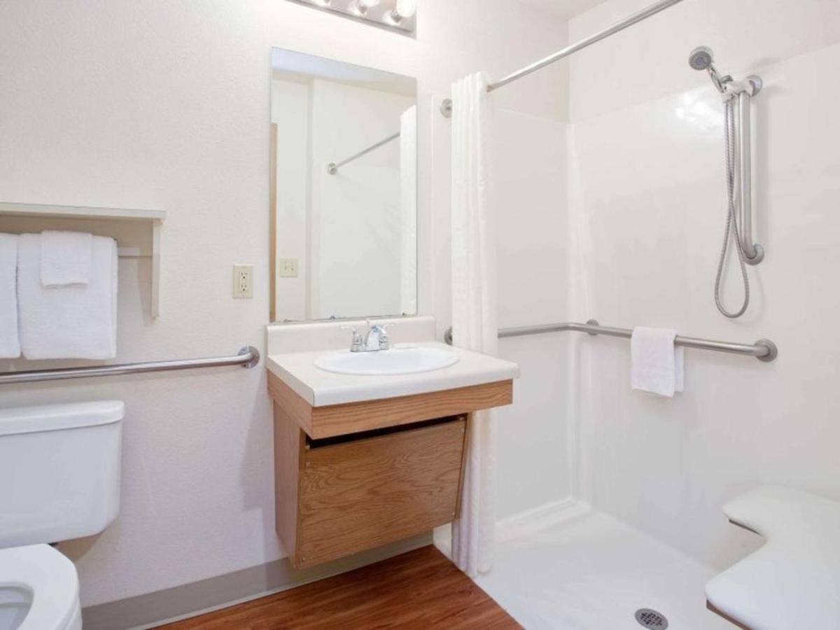 Woodspring Suites Houston I-45 Airtex מראה חיצוני תמונה